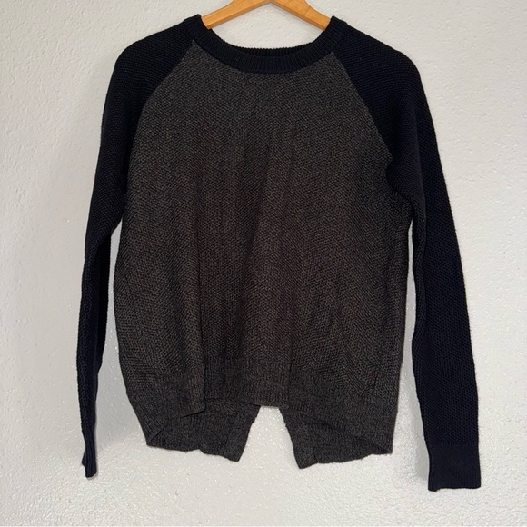 Madewell gray black color block long sleeve waffle knit sweater split back small - Picture 2 of 7